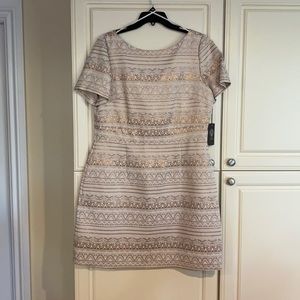 NET Vince Camuto Sz 16 metallic cocktail dress